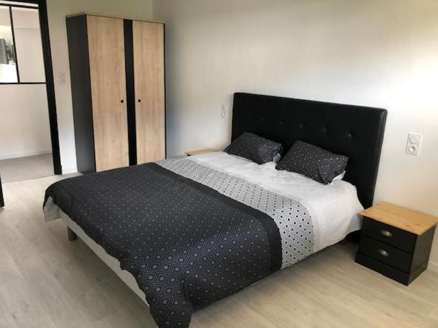 Апартаменты Loft Reve Du Soir 125 M2 Climatise 350 M De La Gare Лурд Экстерьер фото