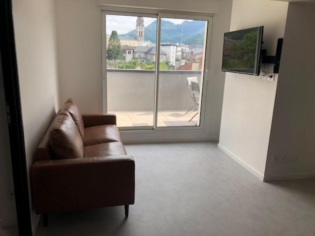 Апартаменты Loft Reve Du Soir 125 M2 Climatise 350 M De La Gare Лурд Экстерьер фото
